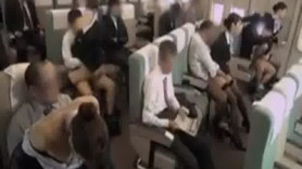 Airline ชื่อดังญี่ปุ่นบริการแอร์โฮสเตสแก้ผ้ากันถึงเครื่อง เสริฟน้ำทีน้ำหัวนมจ่อถึงหน้าดูดเลยกีกว่าตามข่าวว่ามา…